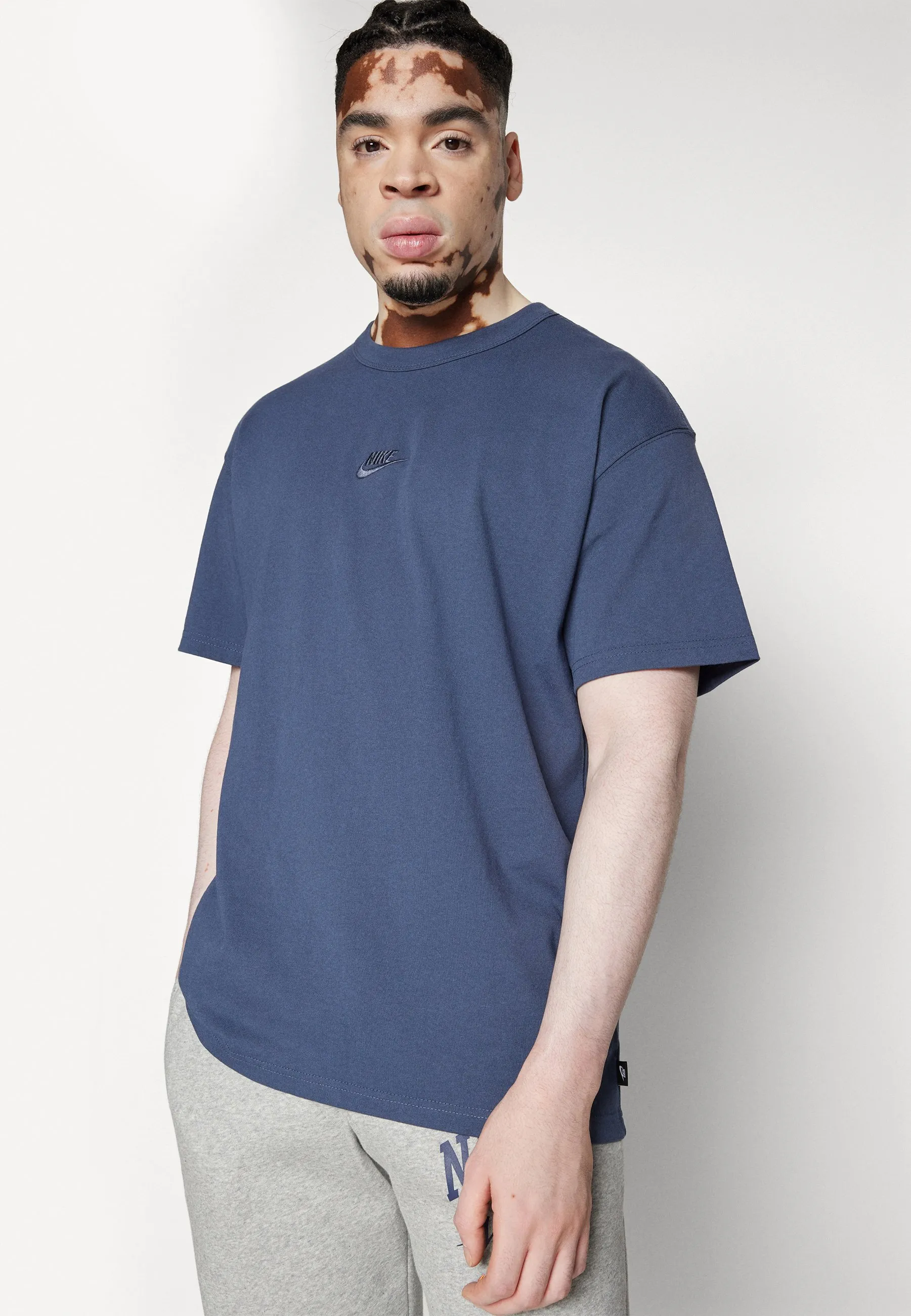M NSW PREM ESSNTL TEE - T-shirt basic