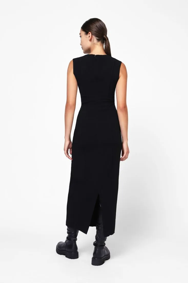  Sleeveless dress with panel design    